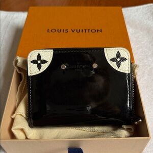 Louis Vuitton Black and white Women's Wallet